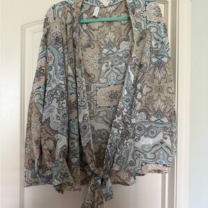 Love Paisley Print Blouse in Cream and Blue